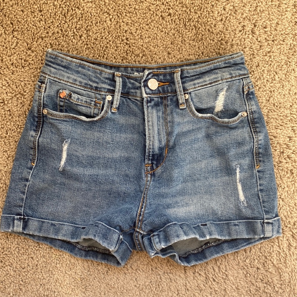 Levi’s denim shorts
